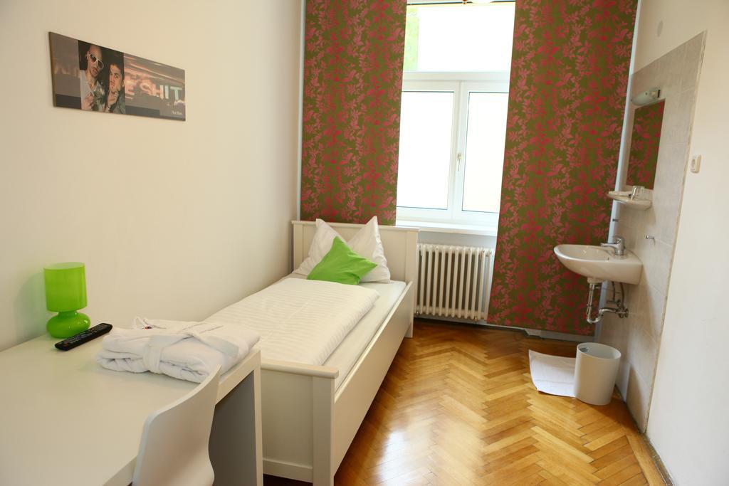 Hostel & Guesthouse Kaiser 23 Wien Phòng bức ảnh