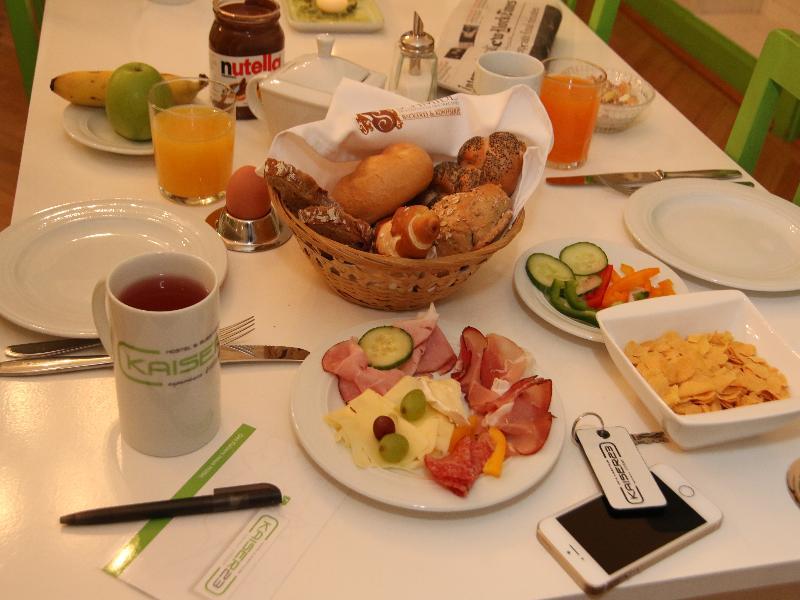 Hostel & Guesthouse Kaiser 23 Wien Ngoại thất bức ảnh